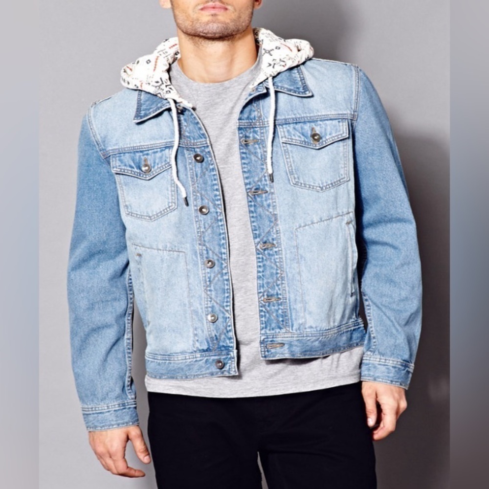 21men‎ | Forever 21 Hooded Denim Jacket, size Small